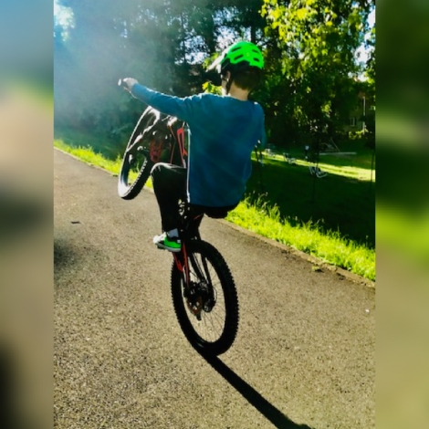 Ture de munte cu biciclete electrice